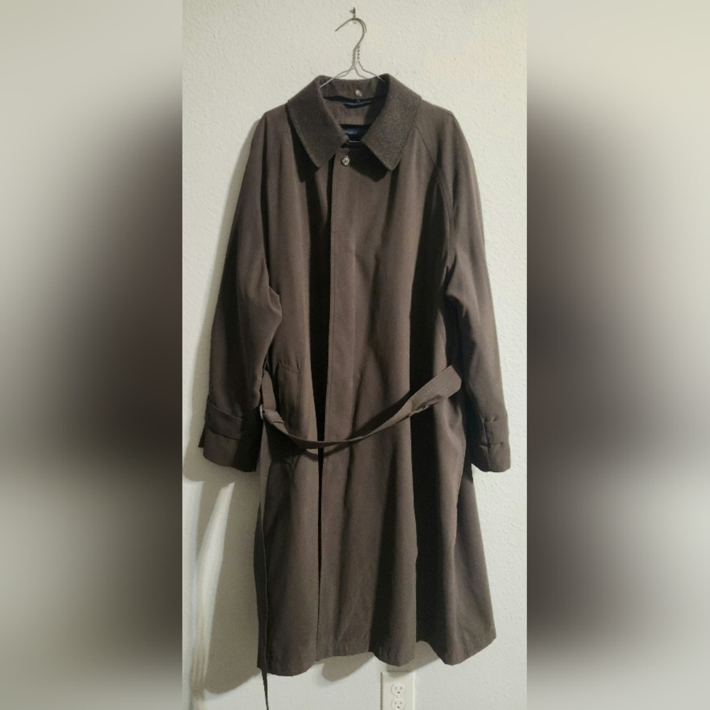 Ralph Lauren Men’s Brown Trench Coat with removable liner & wool collar size 48R
